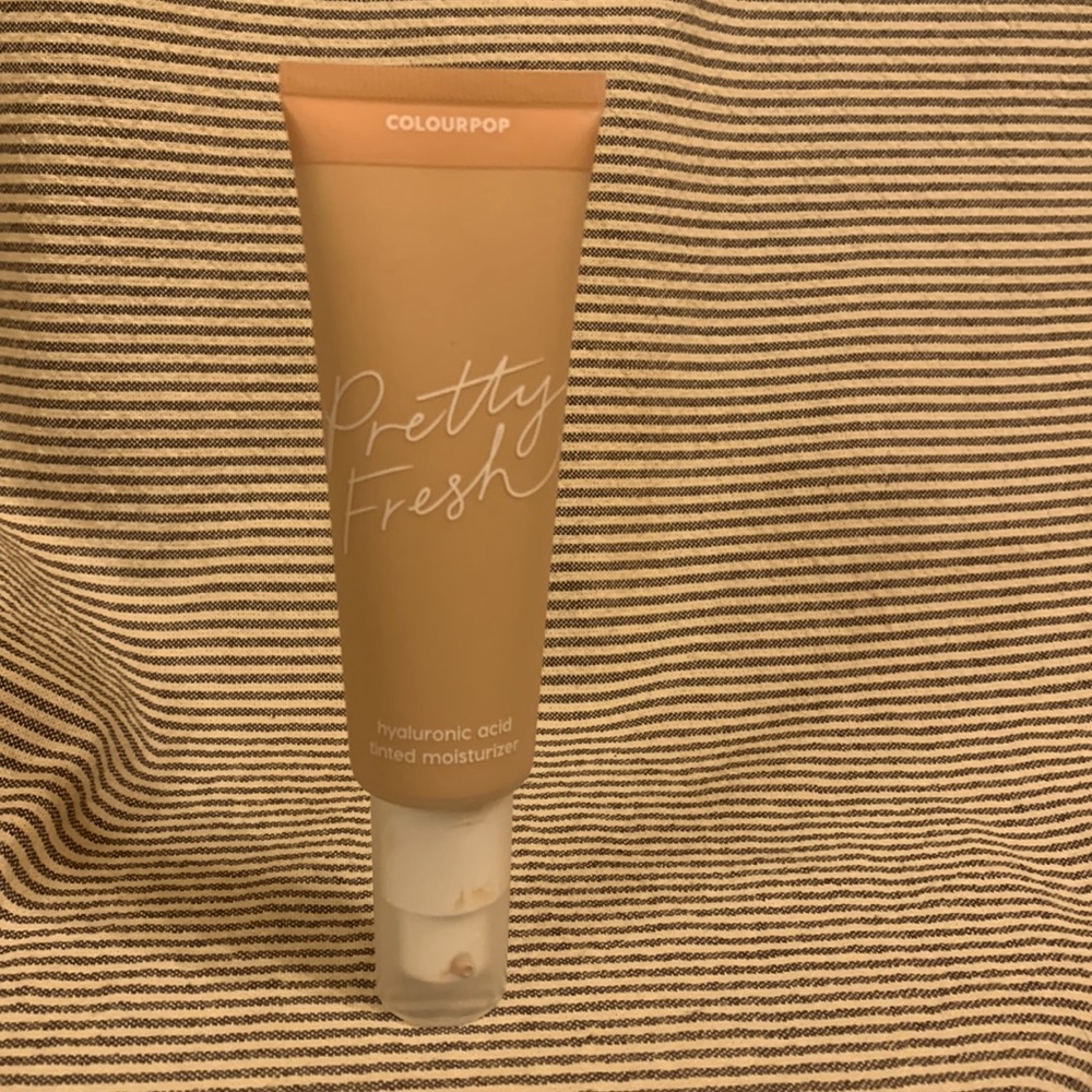Colourpop pretty fresh tinted moisturizer. Light 6w
